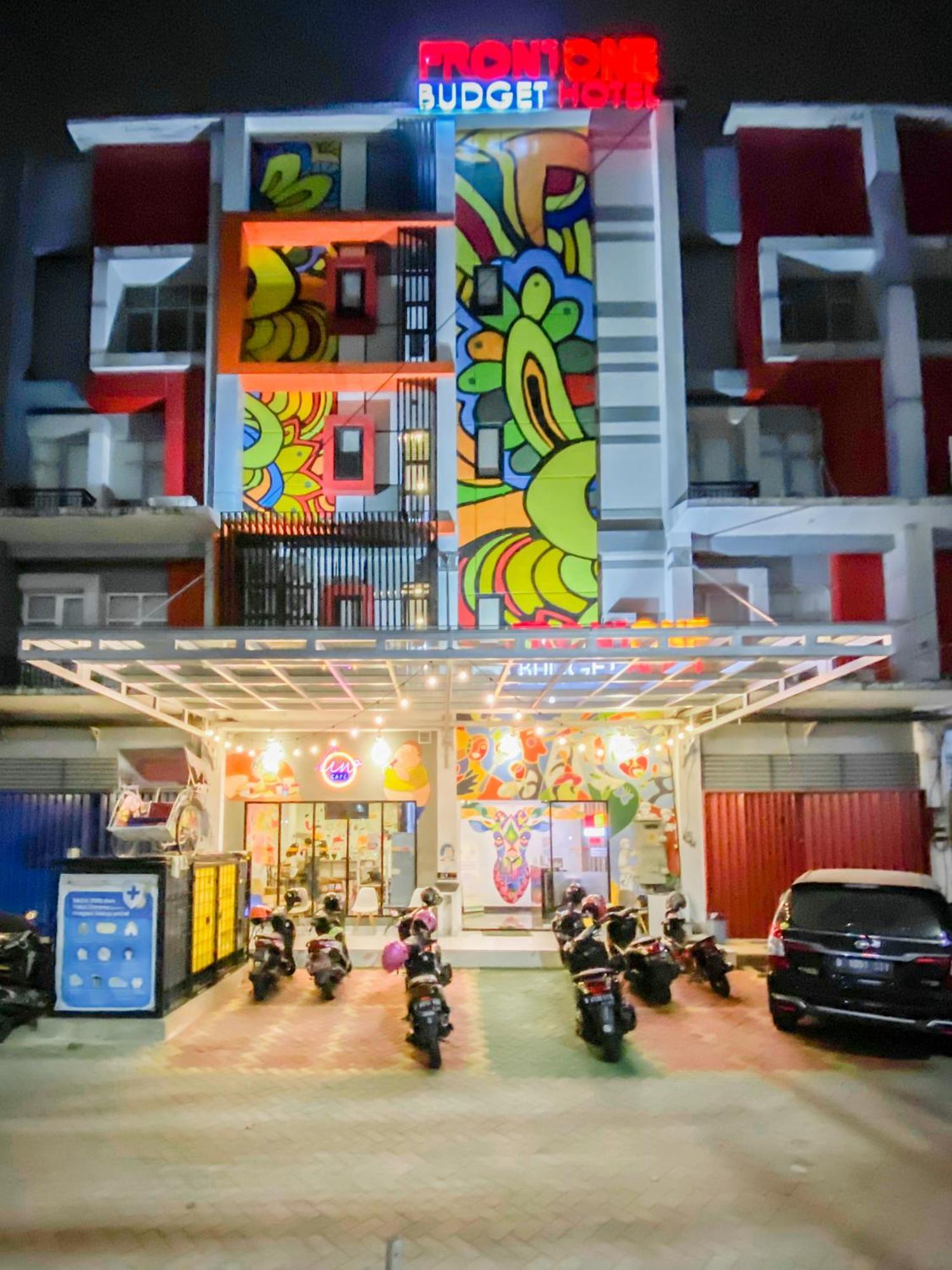 Front One Budget Bekasi Rawapanjang 외부 사진